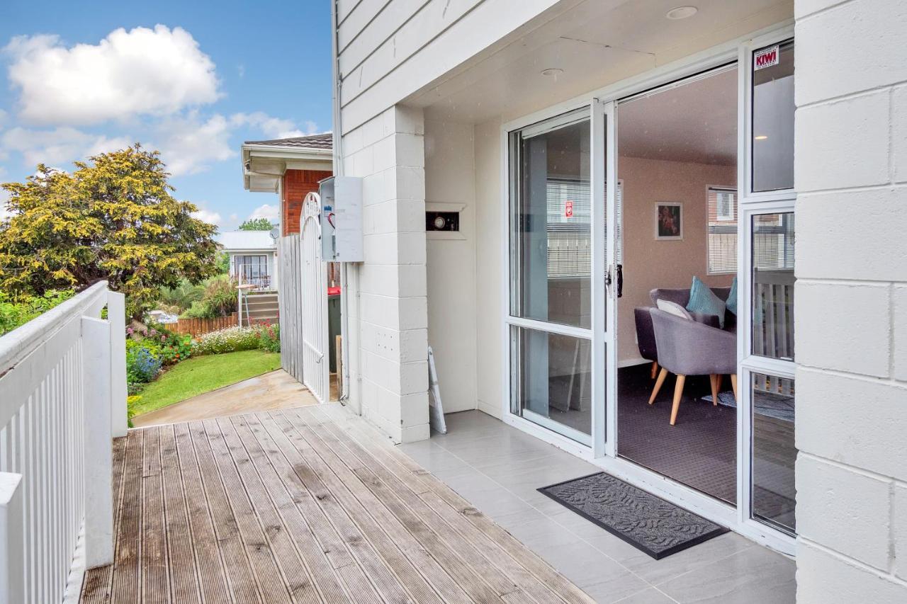 Sunny Side Getaway With Parking And Aircon Villa Auckland Eksteriør bilde